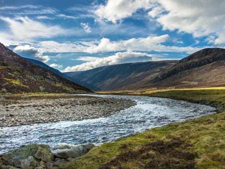 Mountains and a river