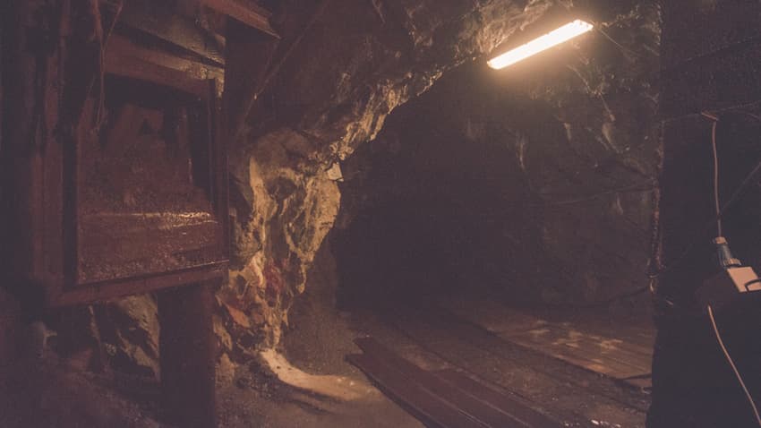 Multiphysical assessment and monitoring of flooded underground coal mines for sustainable geothermal energy use